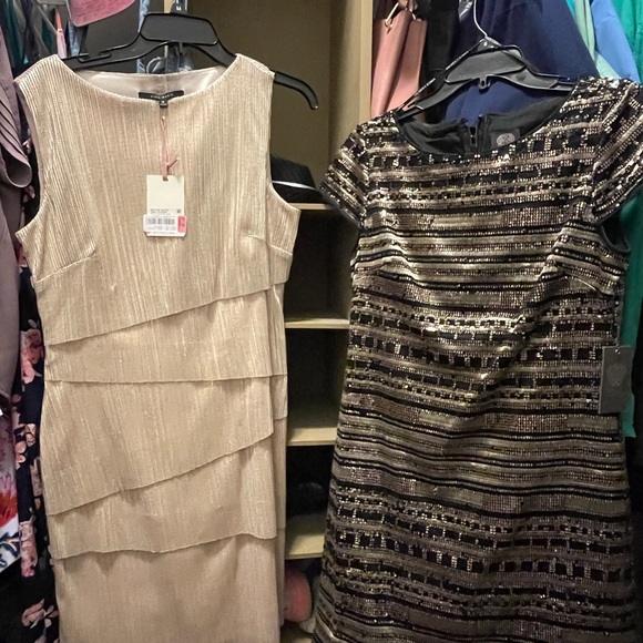 Dresses - Picture 2 of 2